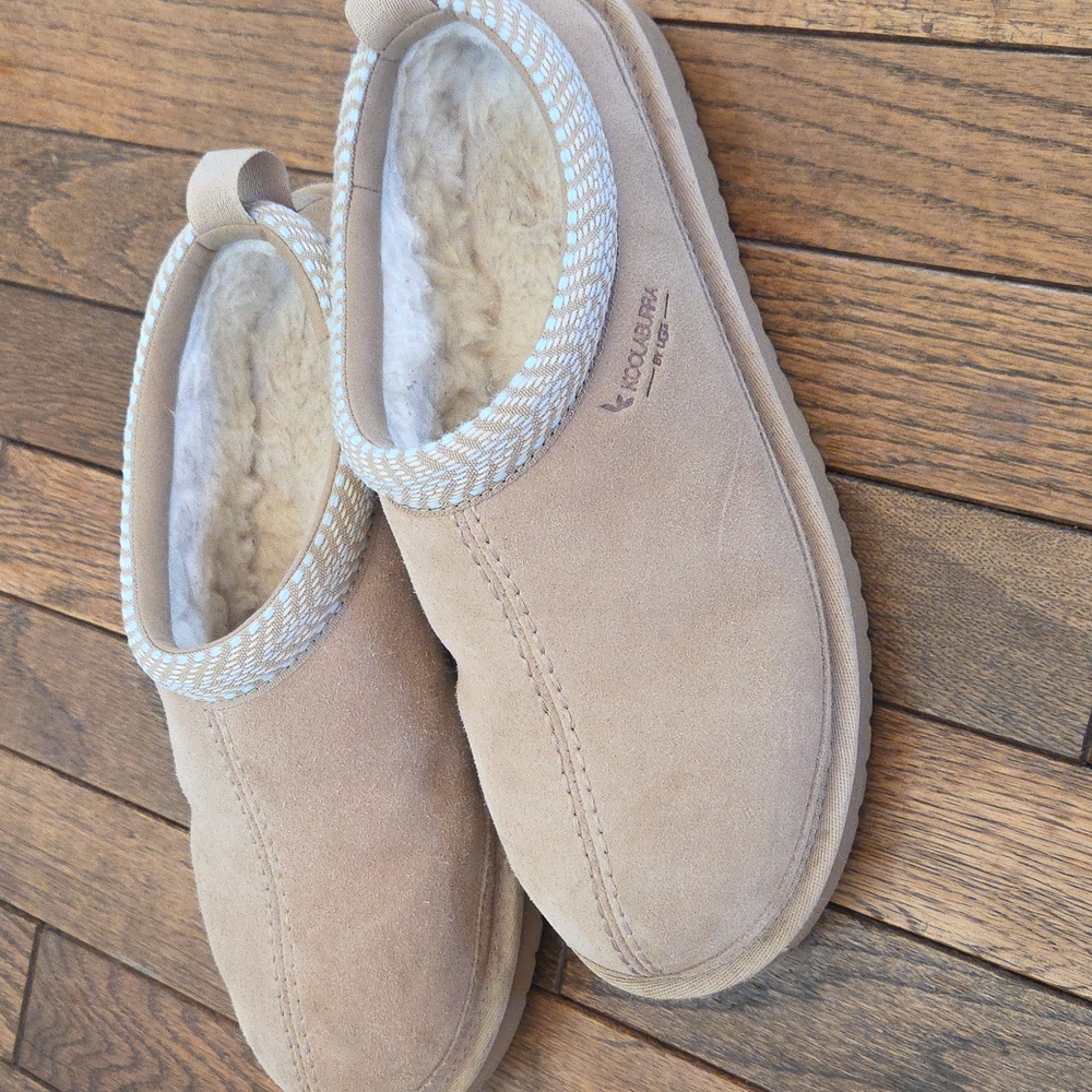 Koolaburra by UGG tan slippers - Picture 3 of 5